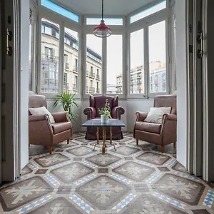 B21-apartamento Modernista Grupos , Barcellona Spagna